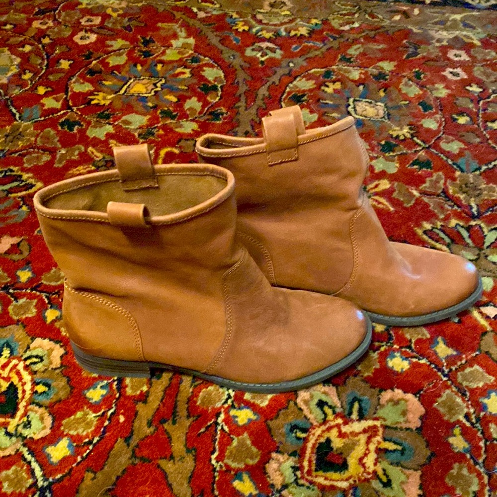 Woman’s Sole Society Boots